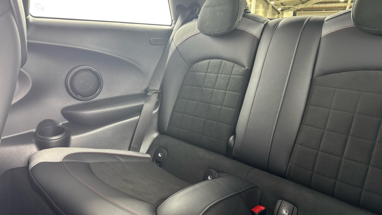 MINI Hatchback 1.5 Cooper Sport Premium 3dr Auto Petrol Hatchback